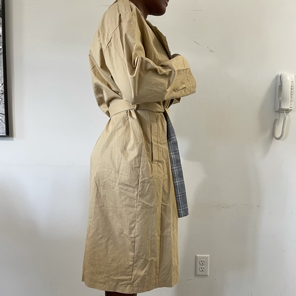 Perfect brown trench coat - Picture 2 of 4